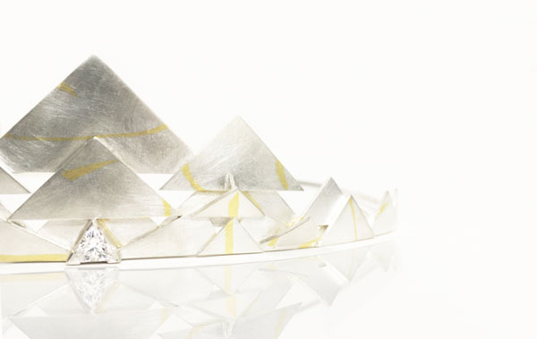 PYRAMIDE TIARA JOANA DESIGN STUDIO a.jpg